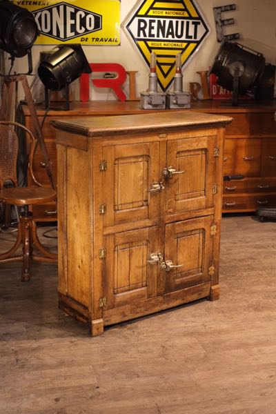 meuble de metier ancien de bistrot